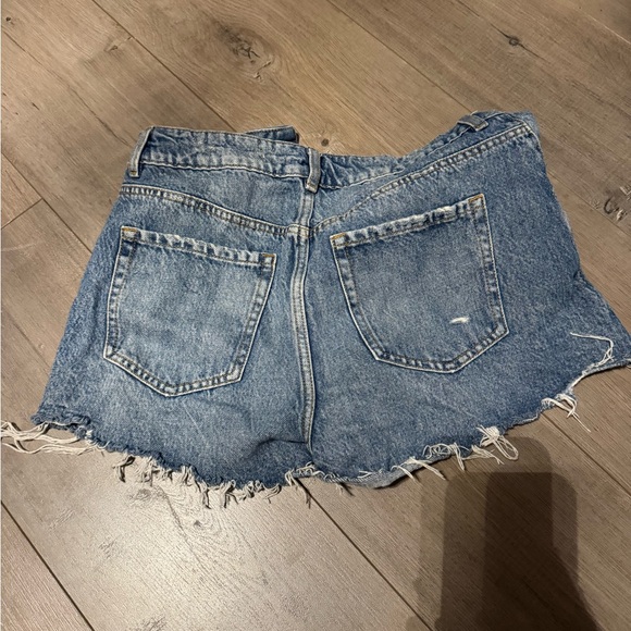 Denim Distressed Women's Shorts - Picture 3 of 3